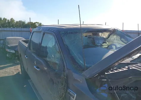 2021 Ford F-150 Xlt z USA, uszkodzony, nr VIN 1FTFW1E85MFC00355